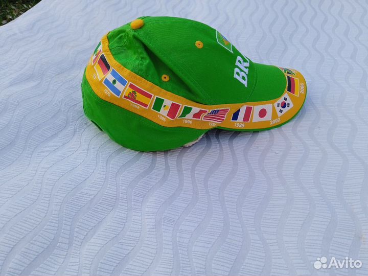 Бейсболка и футболка коллекционные. Бразилия