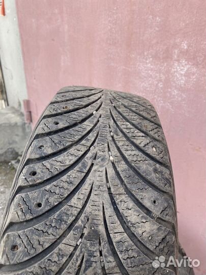 Goodyear UltraGrip Extreme 195/65 R15