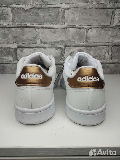 Кроссовки Adidas Advantage