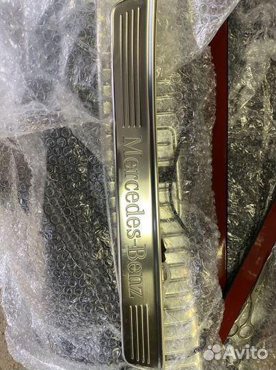 Накладки на пороги мерседес 222