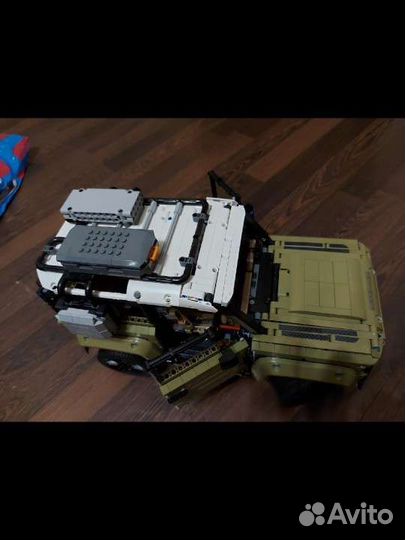 Конструктор lego Technic 42110 Land Rover Defender