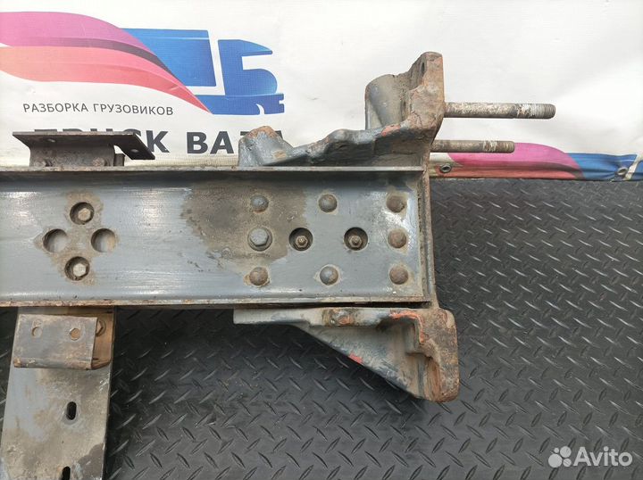 1435713 Траверса рамы Daf XF105