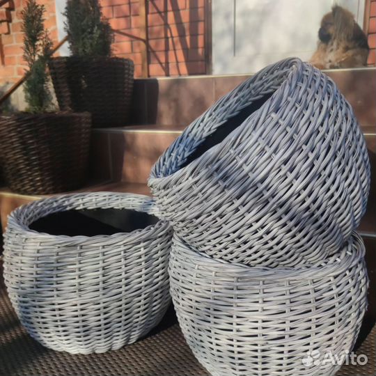Кашпо из ротанга
