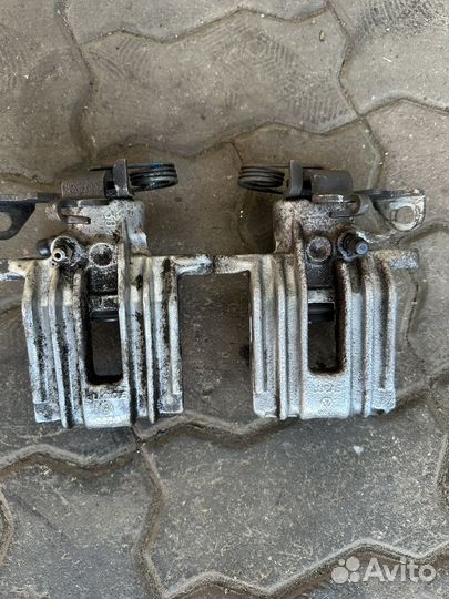 Суппорт задний Passat b5; Audi A4 b5; Audi A6 C5