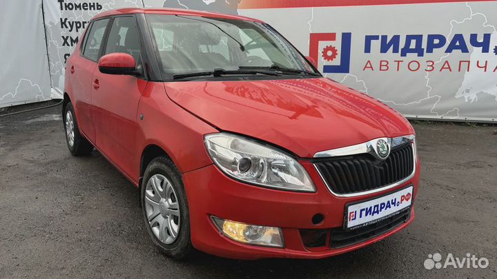 Брызговик передний левый Skoda Fabia (MK2)