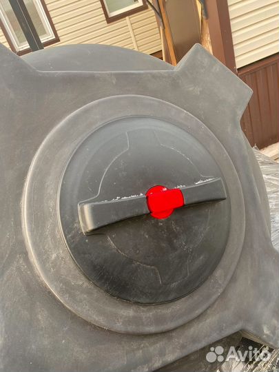 Емкость для воды 1000 литров