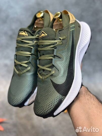 Nike pegasus trail 2 зеленые разм. 43