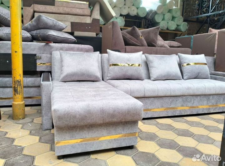 Угловые диваны в наличии не б/у