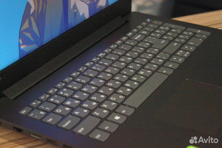 Ноутбук Lenovo на Core i5 + Nvidia GeForce