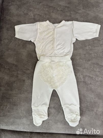 Комплект на выписку для девочки