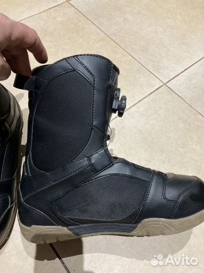 Сноубордические ботинки с креплением