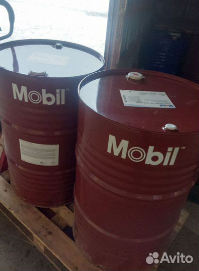 Масло моторное Mobil 15W40 для грузовиков