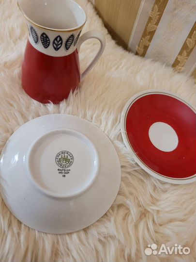 Чайник, сливочник, блюдца Freiberger porzellan