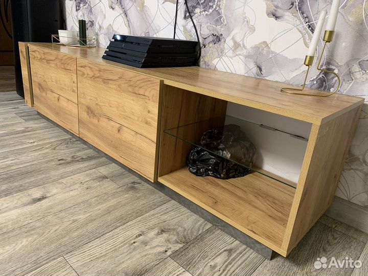 Тумба под телевизор