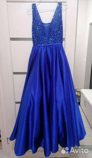 Вечернее платье