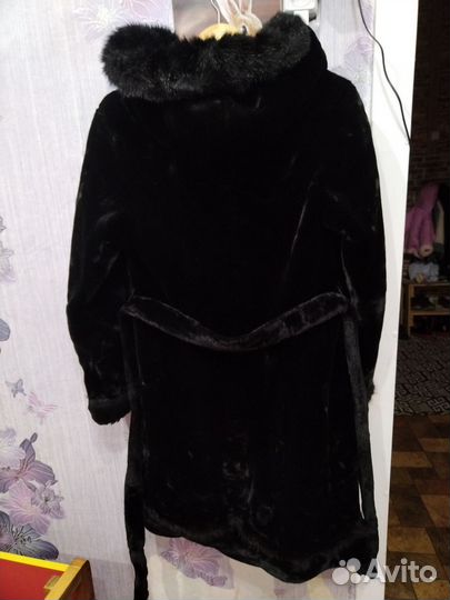 Шуба искусственный мутон с капюшоном 44 46