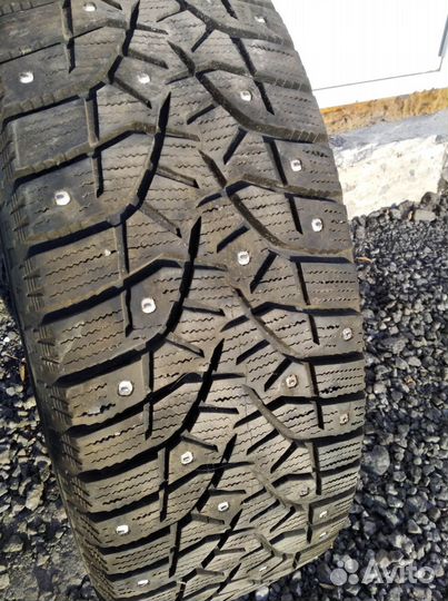 Bridgestone Blizzak Spike-02 195/65 R15 91T