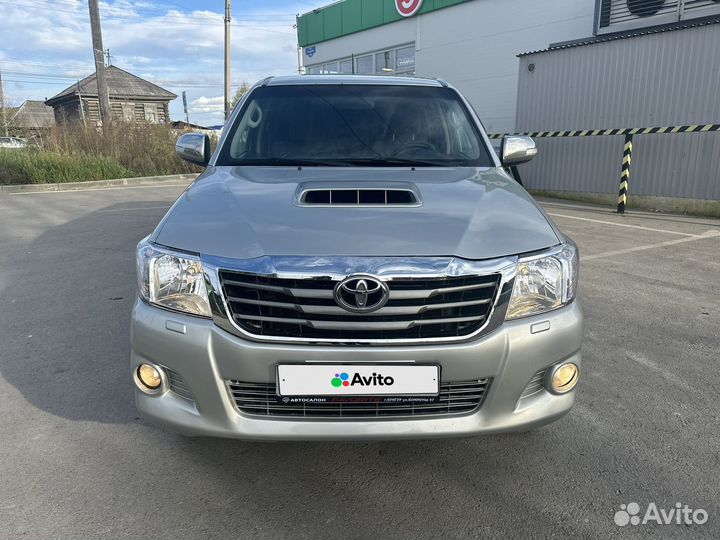 Toyota Hilux 3.0 AT, 2013, 240 000 км