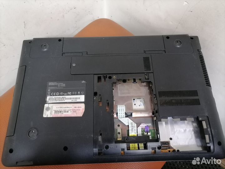 Ноутбук Samsung NP355V5C (разбор)