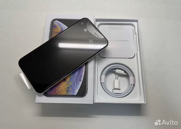 iPhone Xs, 256 ГБ