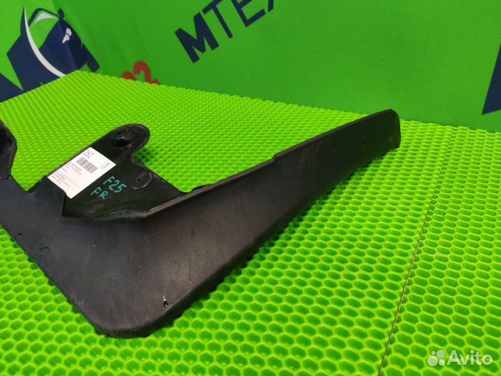 Брызговик передний правый Bmw X3 F25 N47D20C 2012