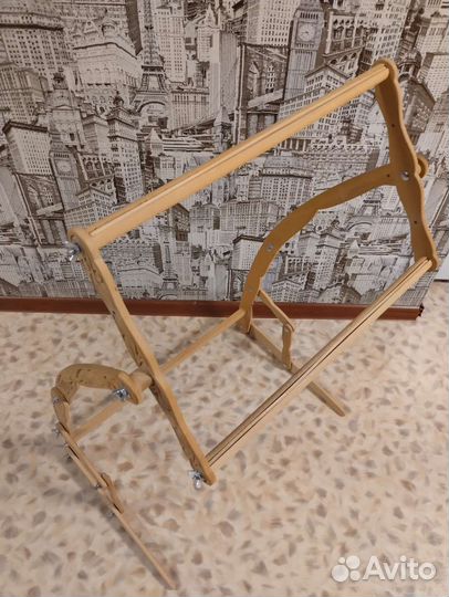 Станок для вышивания напольный