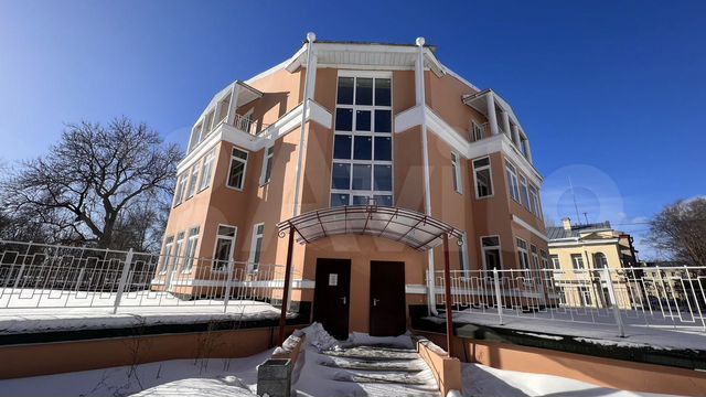 2-к. квартира, 61,5 м², 1/3 эт.