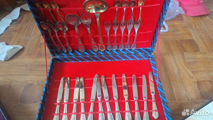 Столовые приборы