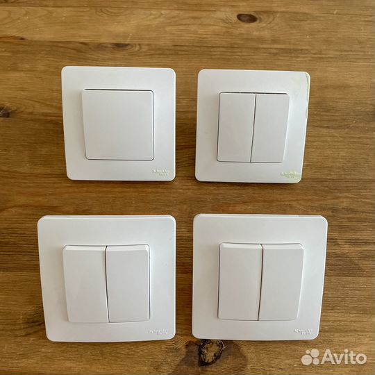 Выключатели встраиваемые Shneider 4 шт