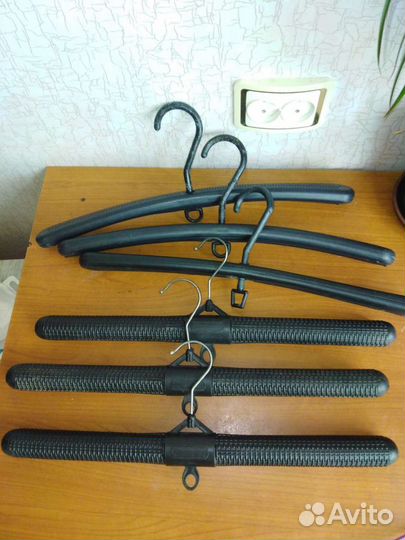 Вешалки, плечики