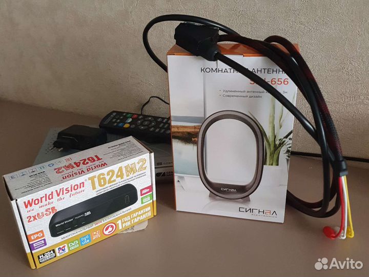 Приёмник цифрового телевидения с антенной