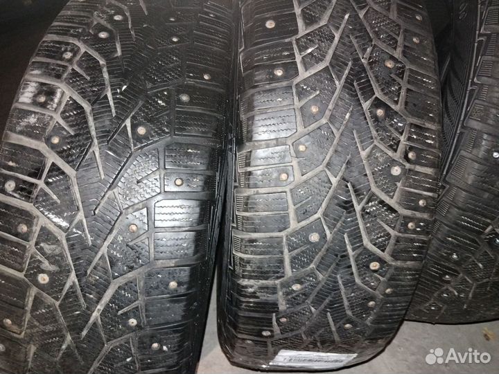 Gislaved NordFrost 100 SUV 225/60 R18