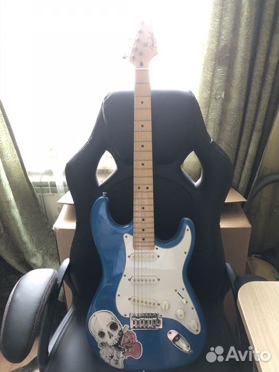 Комбоусилитель marshall mg10 и fender stratocaster