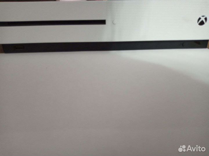 Xbox One s 1tb с играми