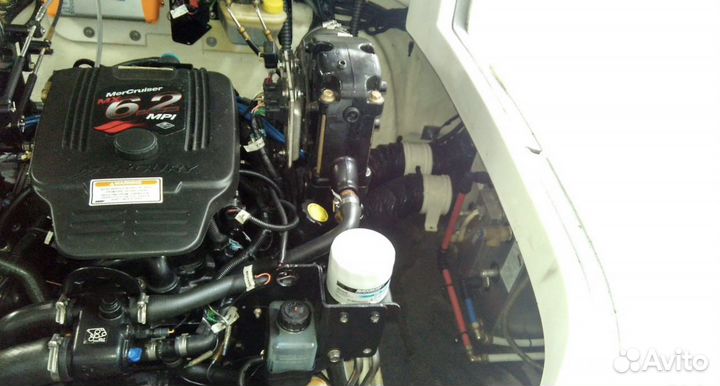 Crownline 270