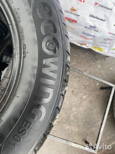 Kumho Ecowing ES01 KH27 215/65 R16 98H