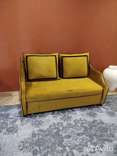 Диван прямой новый