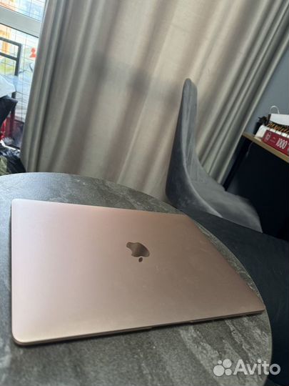 Apple MacBook air 13 2020 m1