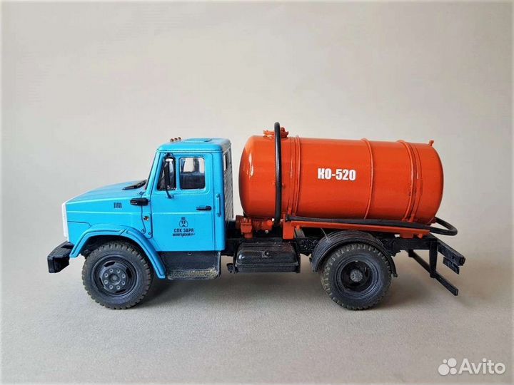 Модель грузовика Зил-4333 ко-520, 1/43, моделизм