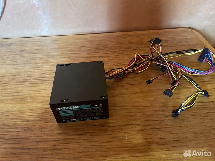 Блок питание AeroCool 600w