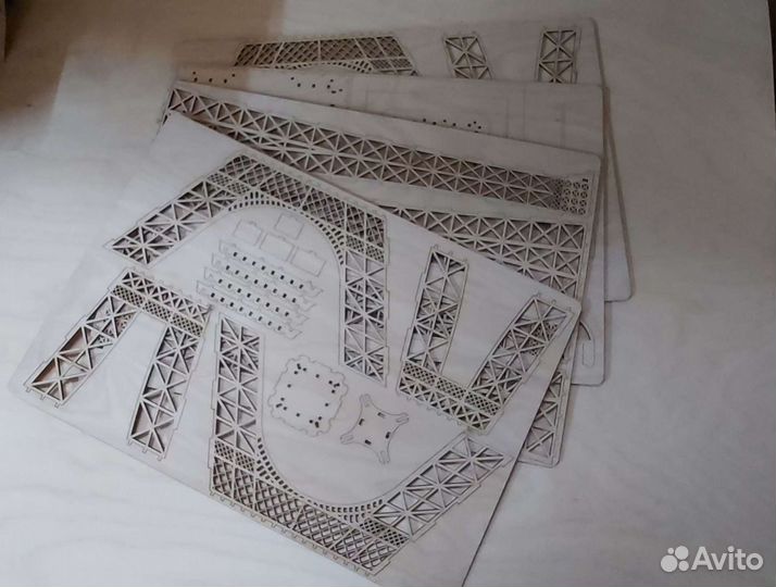 Эйфелева башня