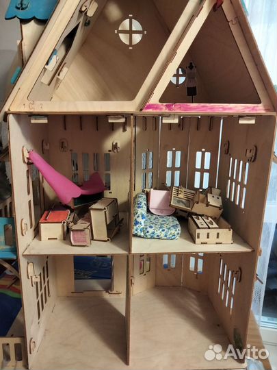Кукольный домик