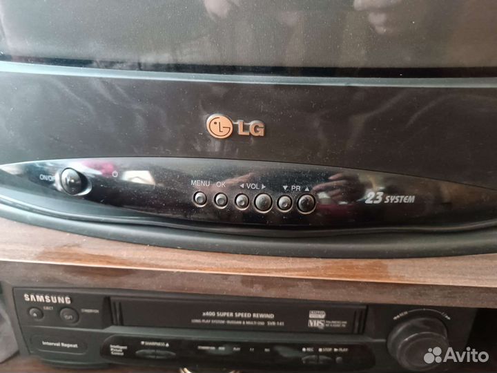 Телевизор LG cf-20d79