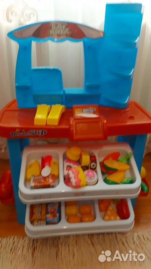 Мольберт,столик,стулья,магазин