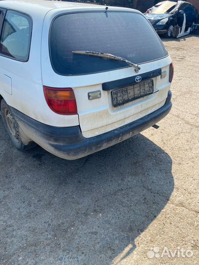 Запчасти на Toyota caldina