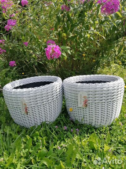 Кашпо из ротанга для цветов