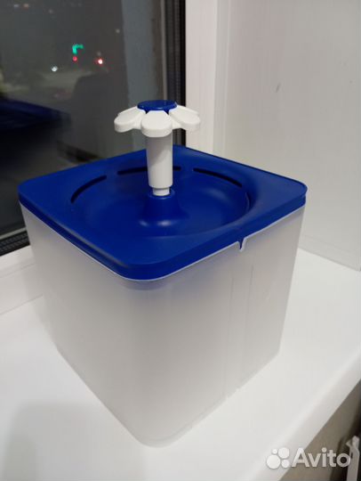 Поилка фонтан для кошек и собак и птиц