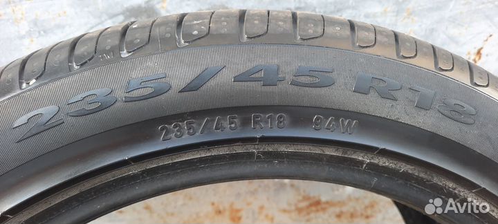 Pirelli Cinturato P7 235/45 R18 94W