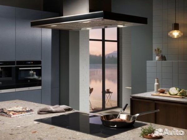 Новая индукционная поверхность Electrolux EIS8648