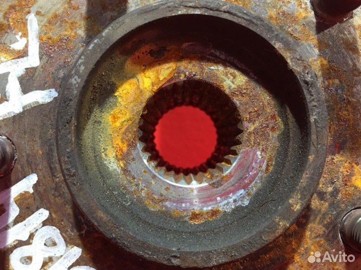 Кулак передний левый Kia Venga YN G4FA 1.4 бензин